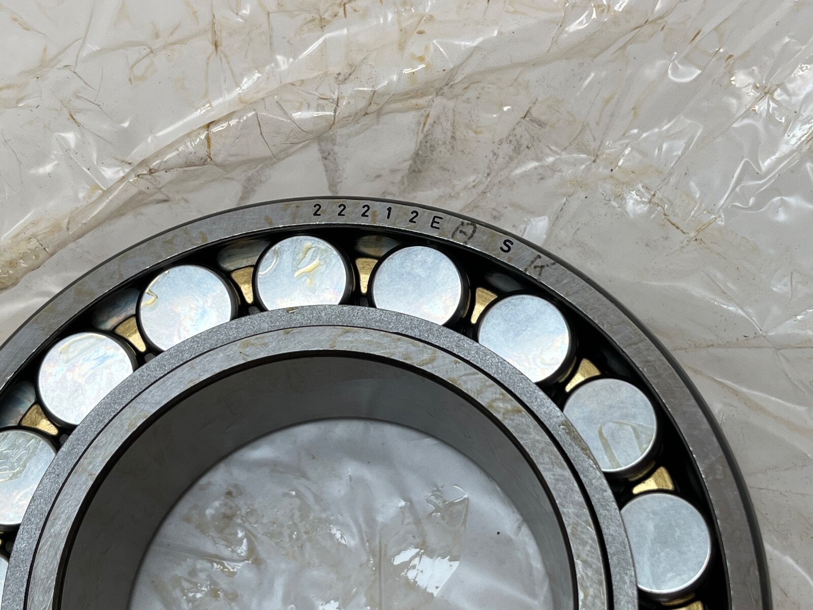 FAG 22212EASK.M Spherical Bearing 60x110x28 mm 22212-EAS-K-M-W33 2212E