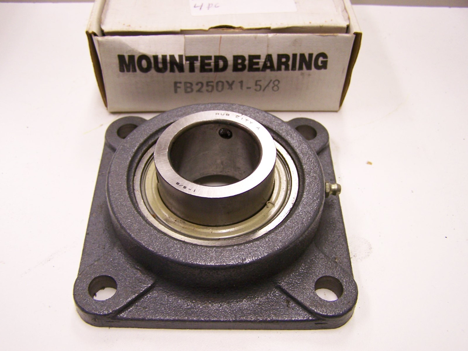 Hub City FB250 X 1-5/8 4-Bolt Flange Bearing Unit 1-5/8″ Bore New