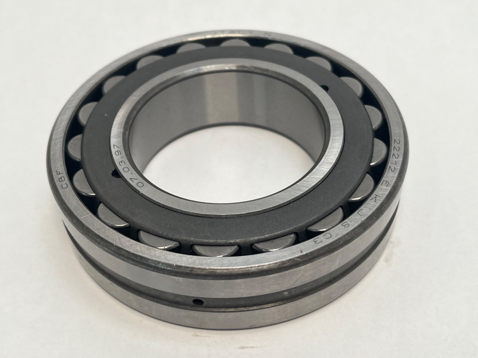 CBF 22212ESKJW33 Spherical Bearing 60x110x28 mm 22212-E-S-K-J-W33 Italy