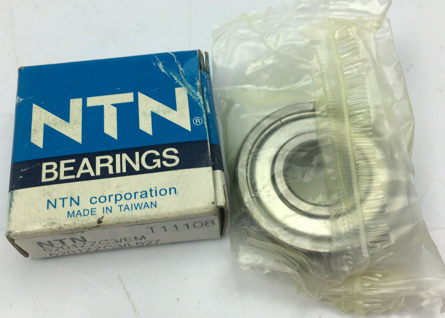 NEW NTN 6201ZZC3/EM Double Shield Deep Groove Radial Ball Bearing