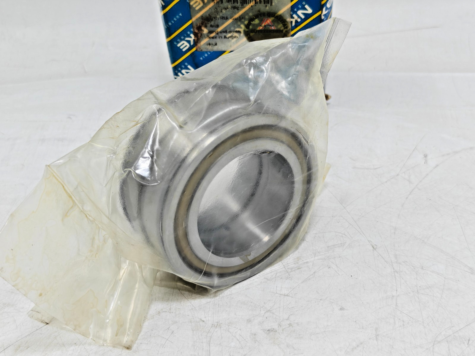 NNF 5011-2LS-V NKE Cylindrical Roller Bearing NNF5011 / SL04 5011 55x90x46mm