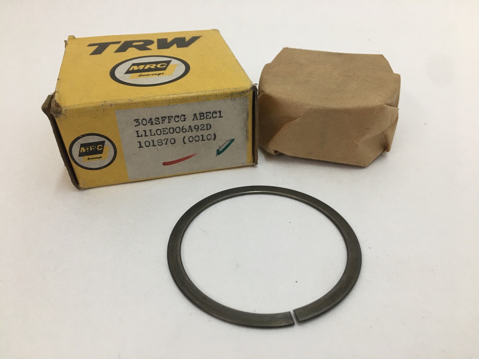 MRC 304SFFCG Bearing w/ snap ring 20mm ID x 52mm OD x 7/8 mm W 304 SFFCG USA