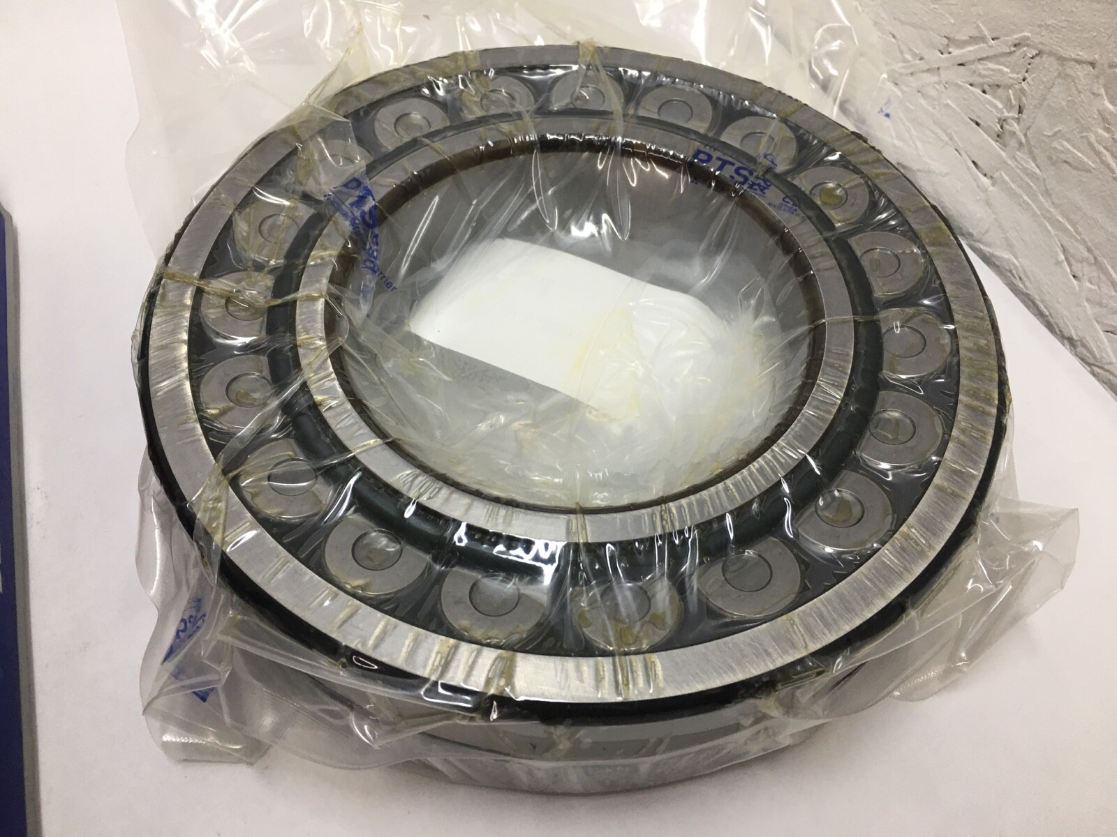 NSK 22224EAC3 Spherical Roller Bearing 120x215x58 mm 22224EAE4C3 22224 EA C3