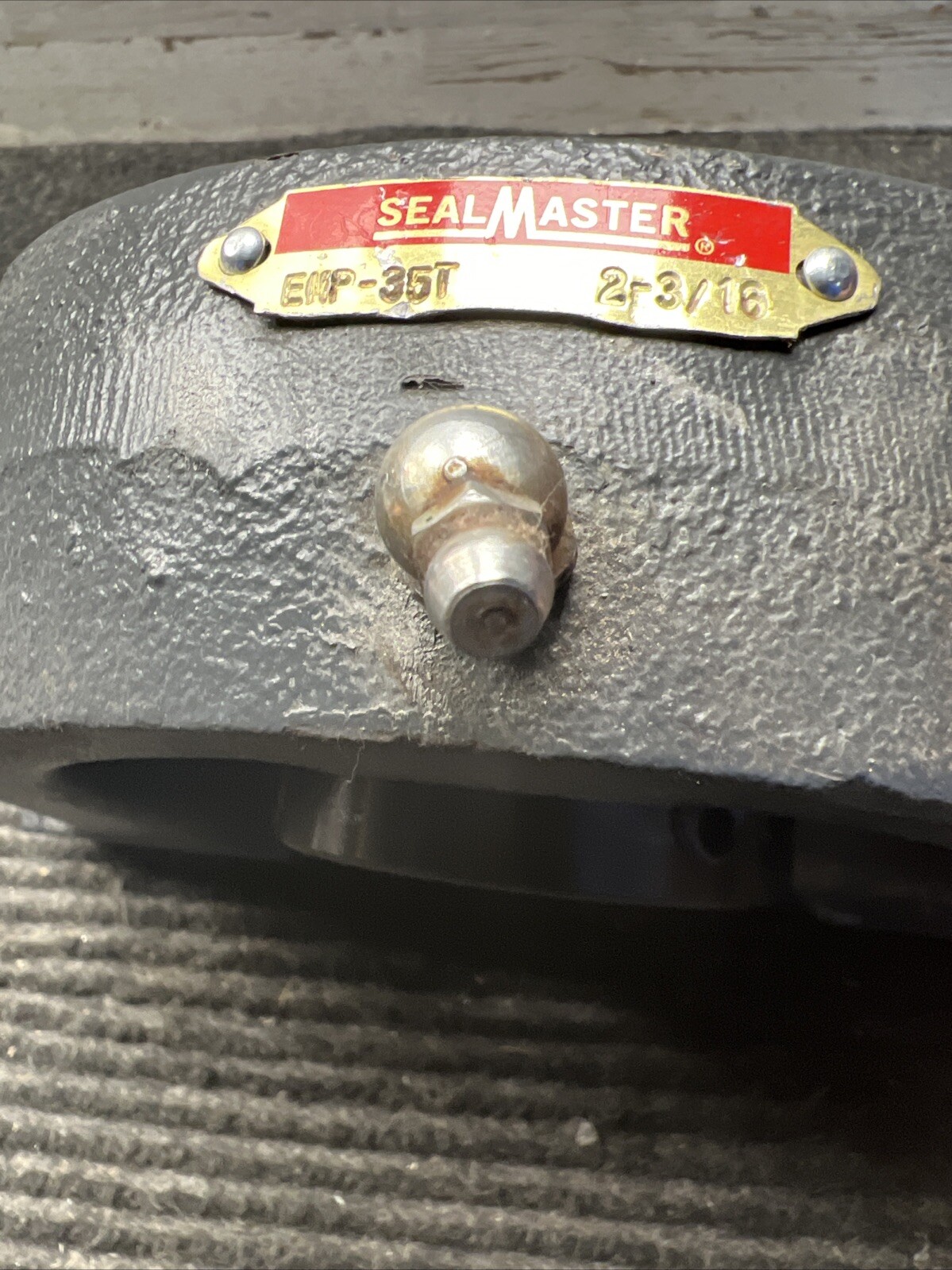 USED SEALMASTER EMP-35T PILLOW BLOCK BEARING, 2-3/16″ Bore