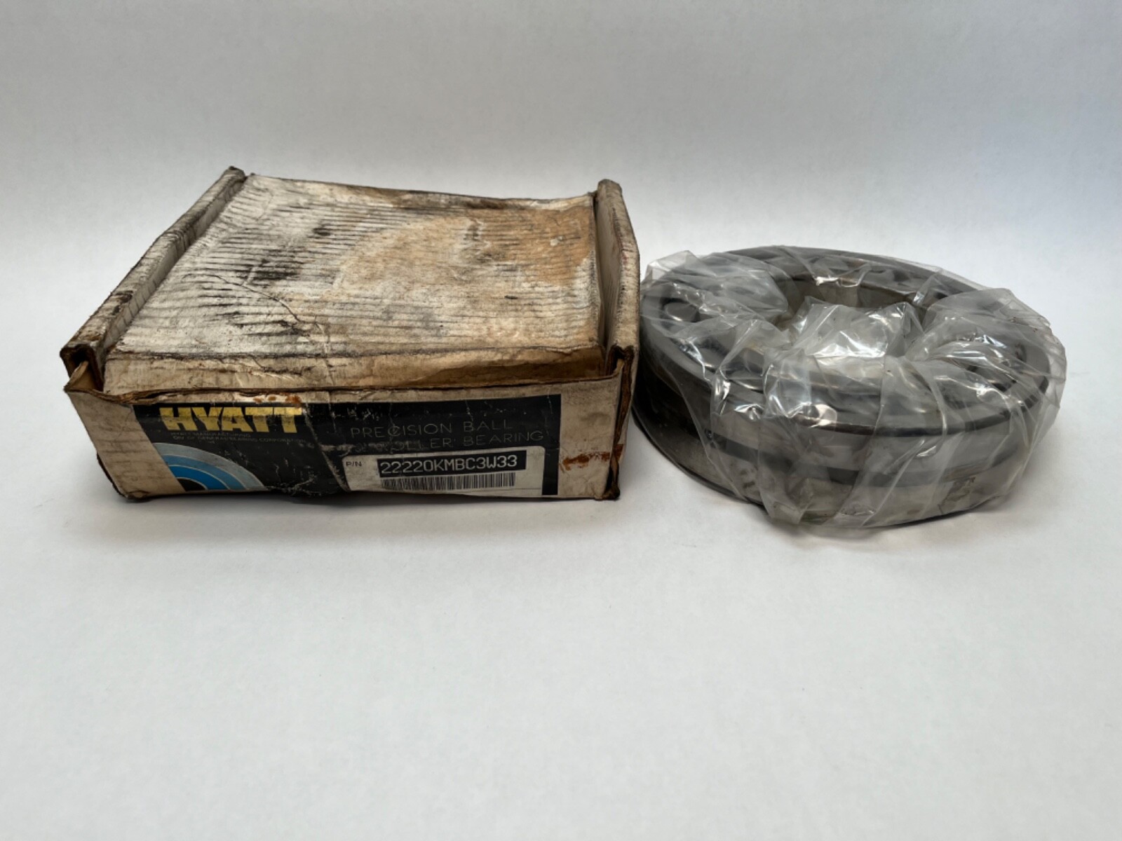 Hyatt 22220KMBC3W33 Bearing 100x180x46 mm 22220K 22220-K-MB-C3-W33