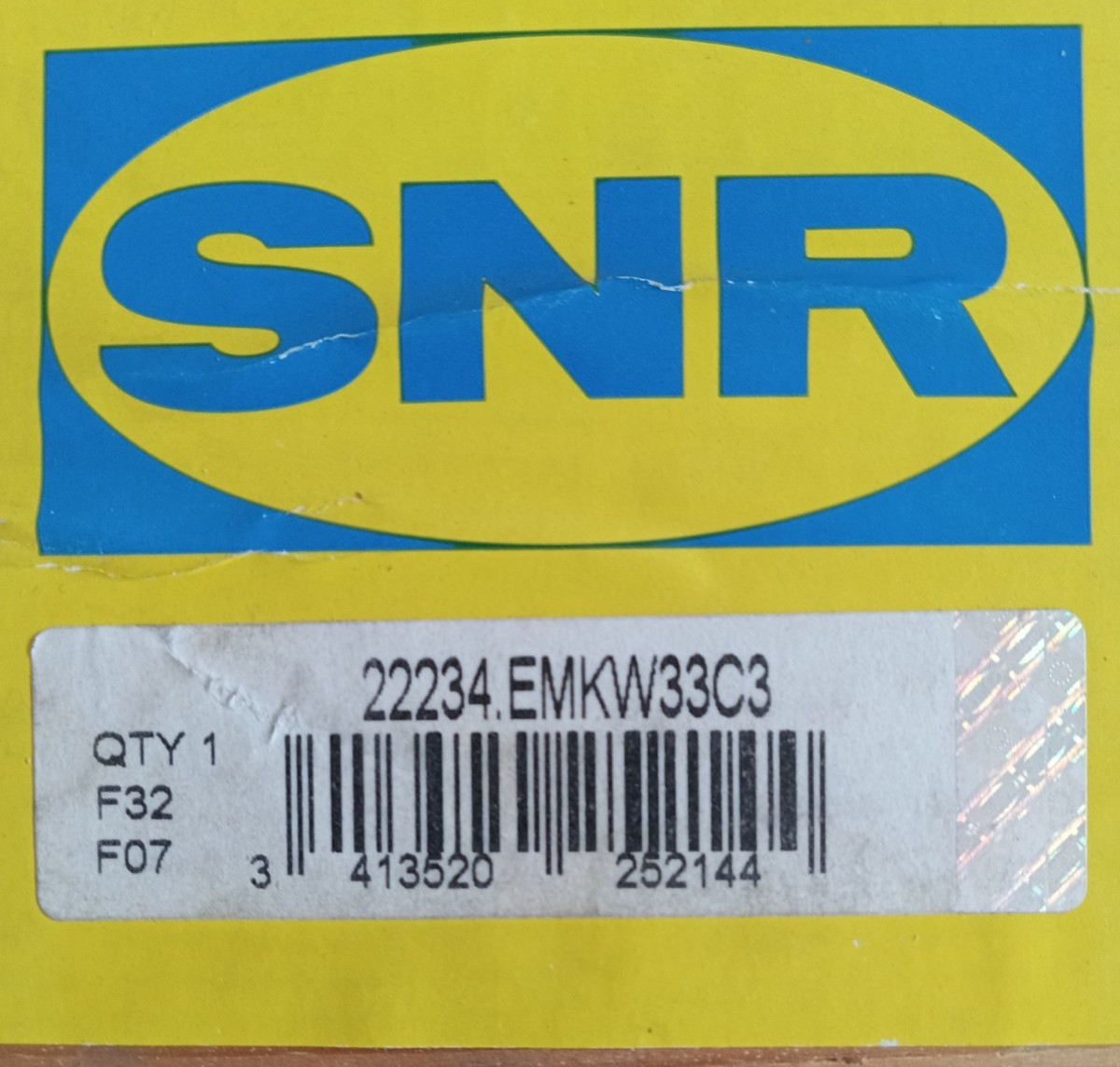 SNR 22234EMKW33C3 SPHERICAL ROLLER BEARING