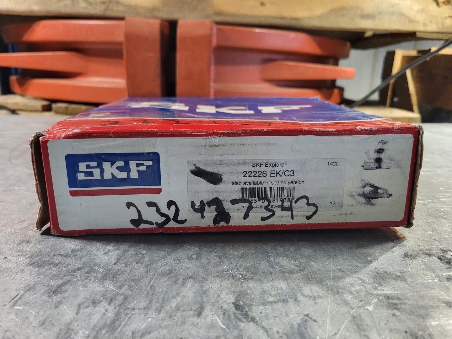 SURPLUS NEW SKF 22226 EK/C3 Spherical Roller Bearing