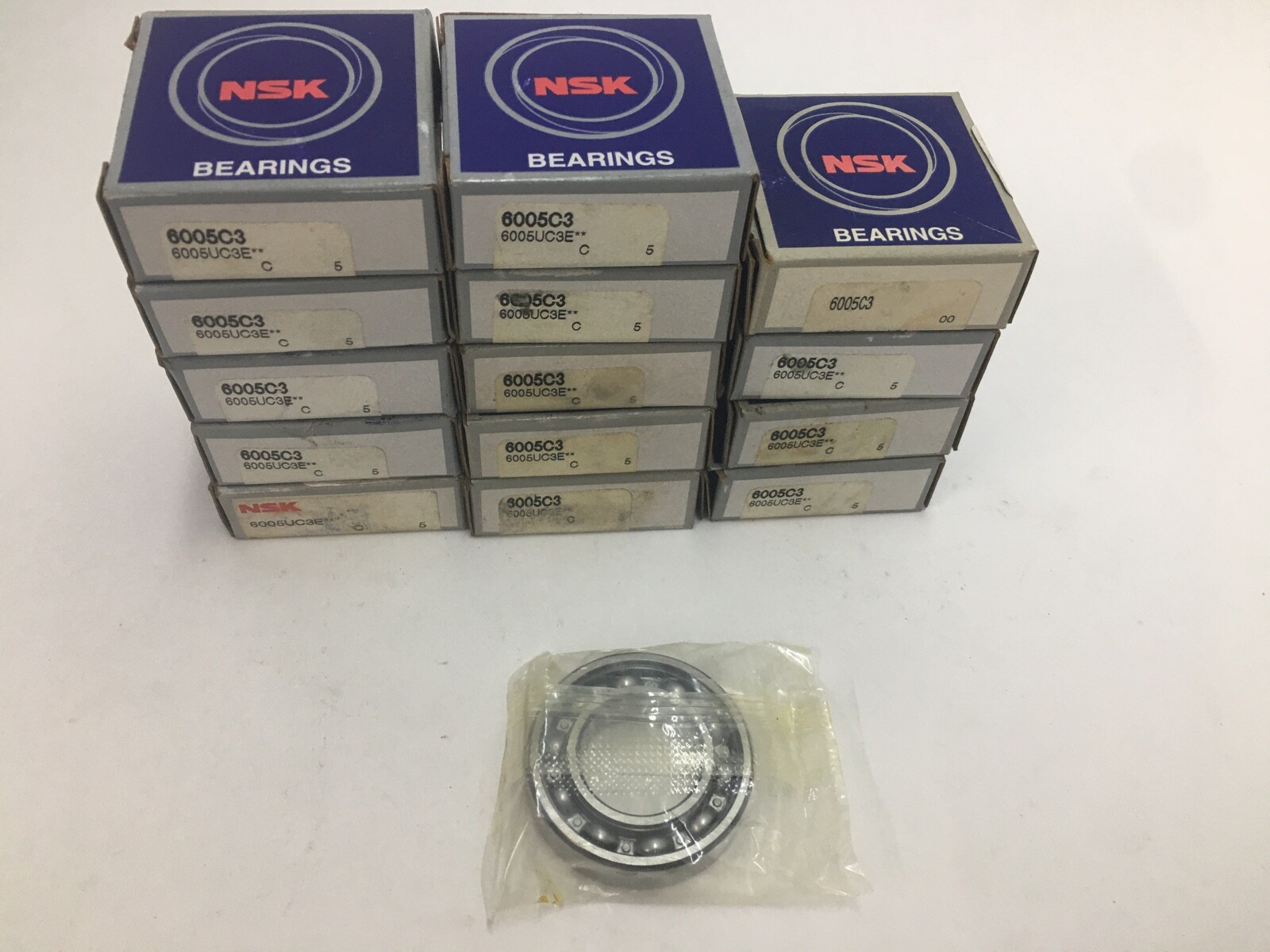 NSK 6005C3 Bearing Open 25x47x12 mm 6005-C3 USA 14 pcs