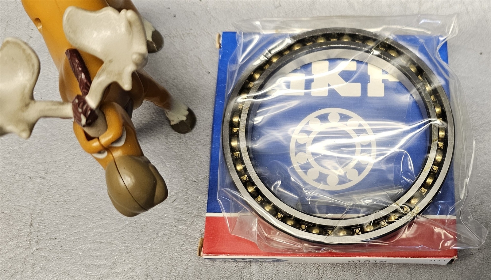 61814 SKF Germany Thin Section Ball Bearing