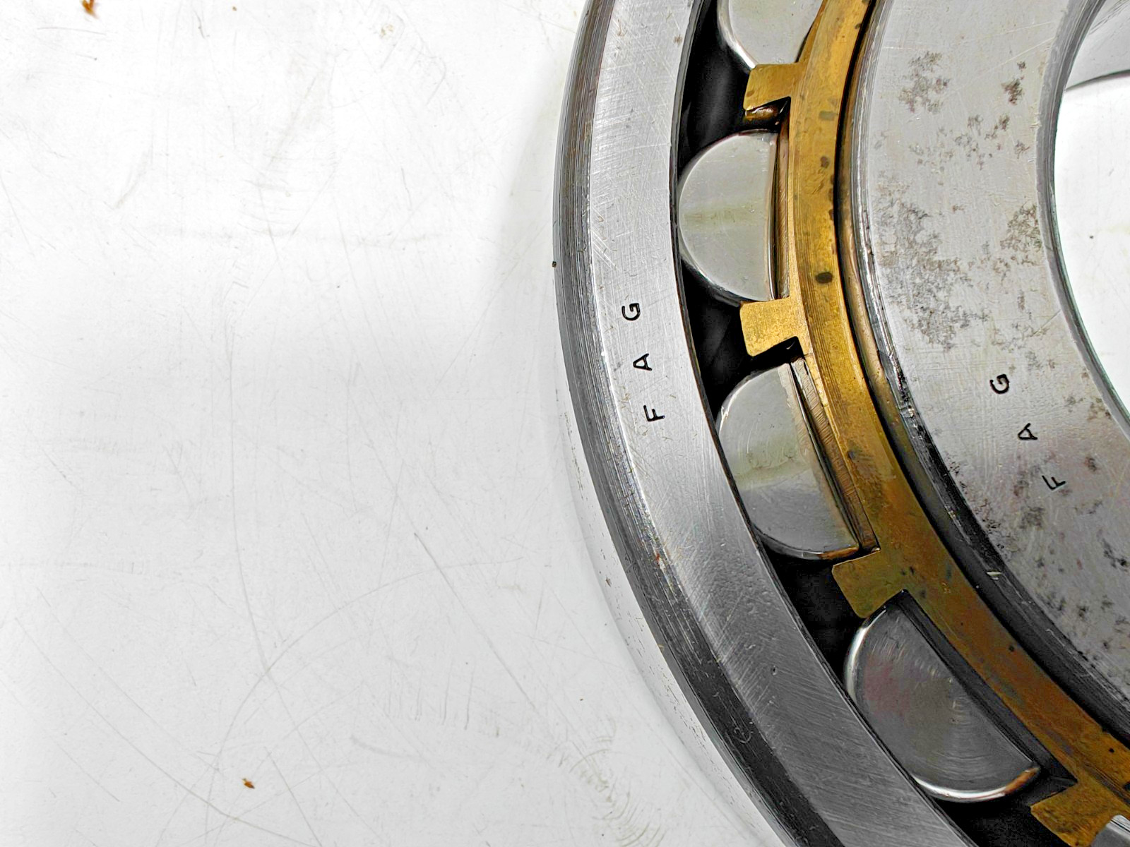RMS 21 FAG Cylindrical Roller Bearing FAG RMS21 / CRM 32 / MRJ 4 x 8-1/2 x 1-3/4