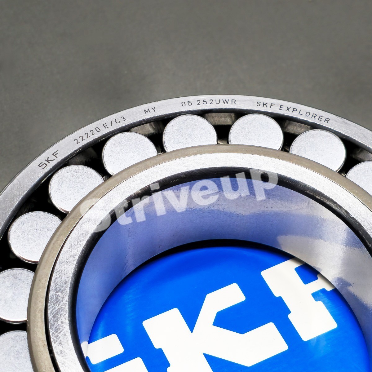 New Spherical Roller Bearing For 22220E/C3 22220EC3 22220E C3 SKF No Seal