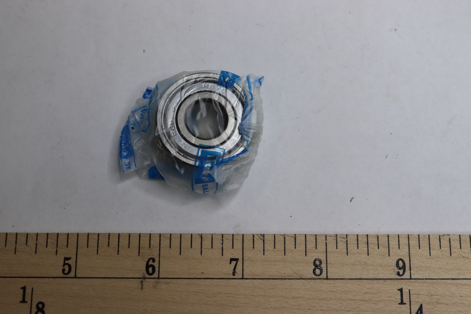 Single Row Deep Groove Radial Ball Bearing 12 mm Bore ID 32 mm OD 10 mm Width