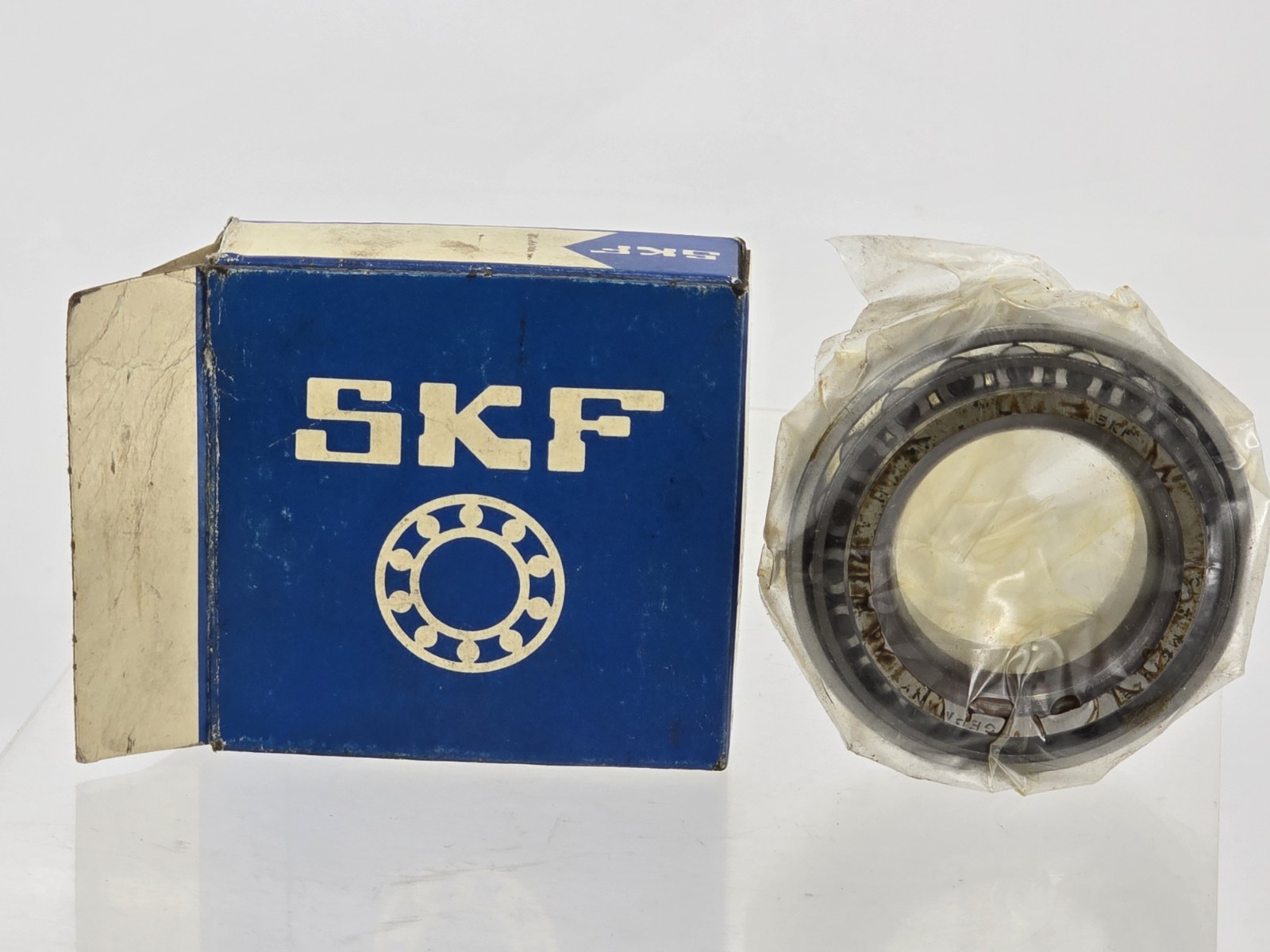 NOS CKLM67048 SKF Roller Bearing Germany