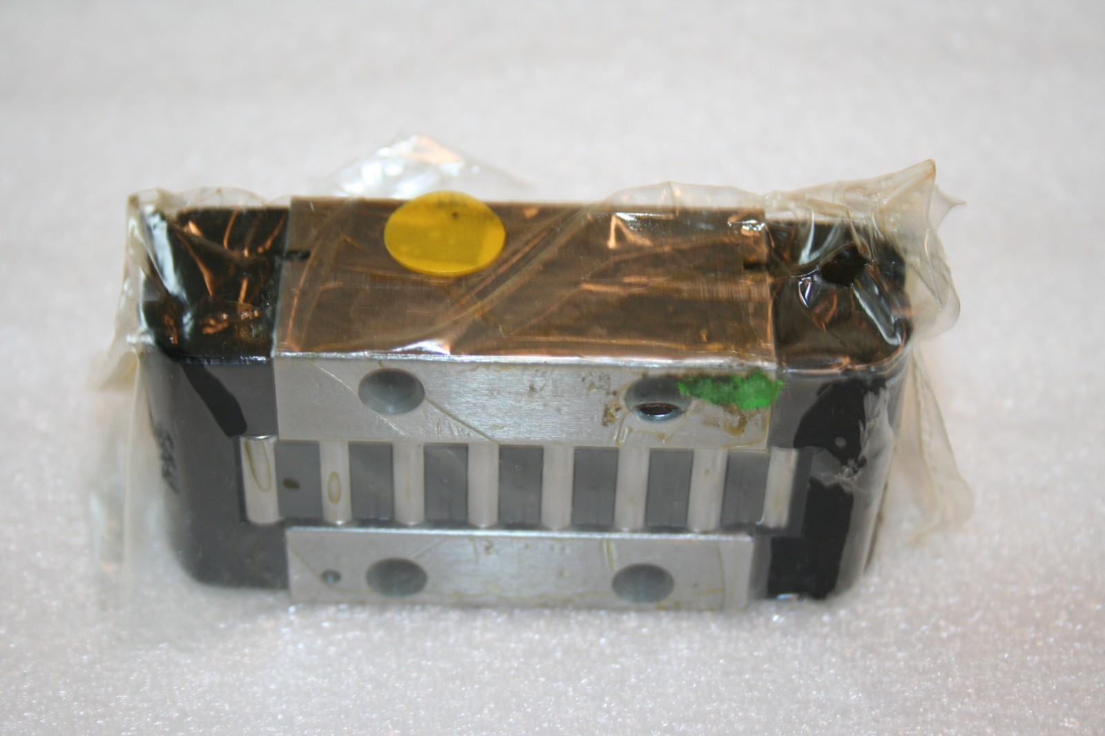 INA RUS26086-GR3/-10-15 Linear Recirculating Roller Bearing Unit * NEW *