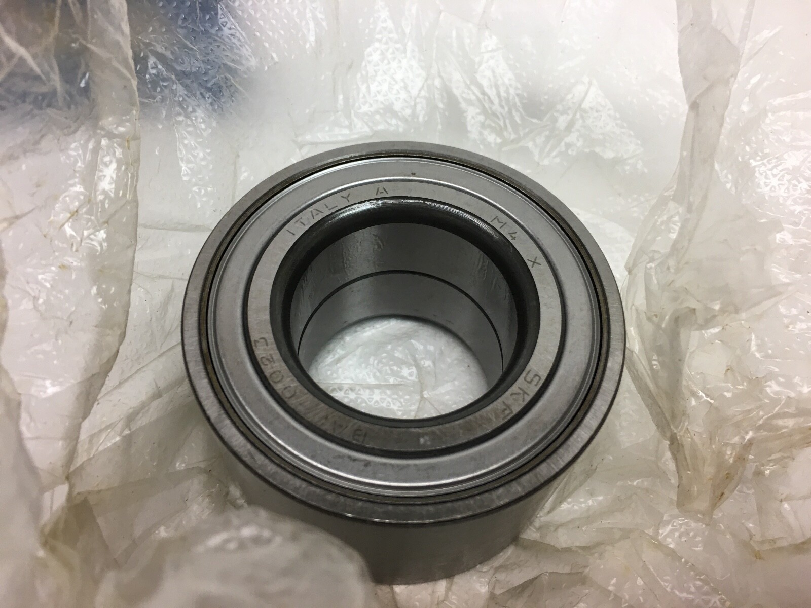 SKF FW107 Bearing Metal Sealed BAH0023 FW 107 BAH-0023 35x66x37 mm