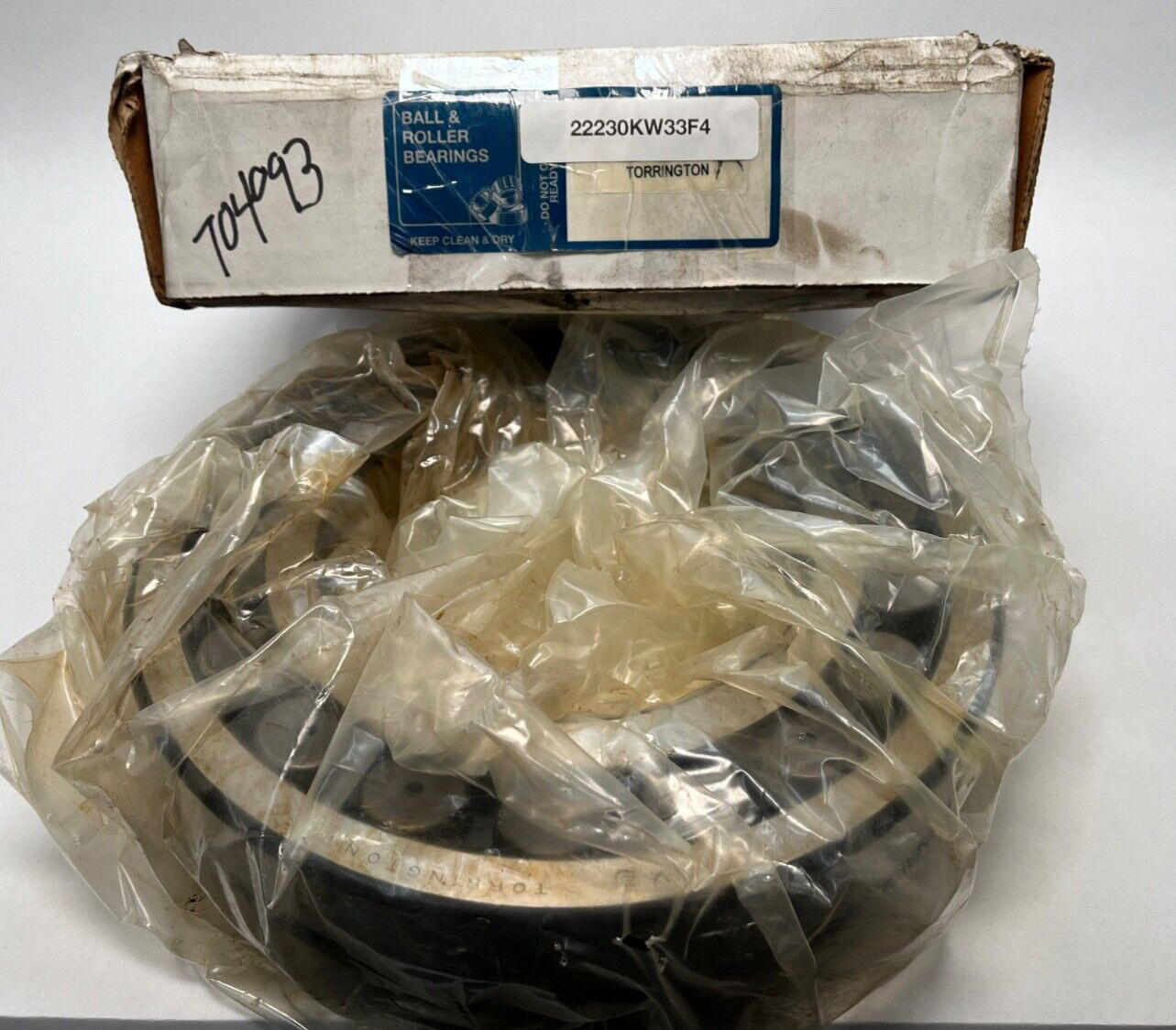 Torrington 22230KW33 Bearing 150x270x73 mm 22230-K-W33-F4 150SD22
