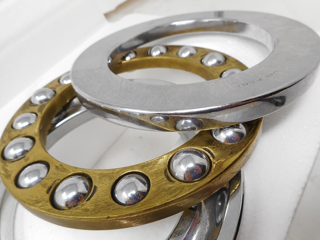 Elegant High Quality Chrome Steel Tapered Roller Bearing RIV Italia