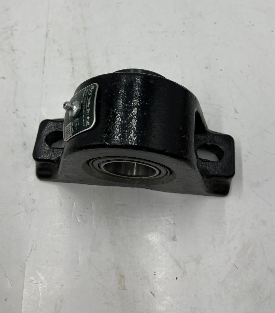 Rexnord MA2108 Self-Aligning Pillow Block Roller Bearing 1 1/2″ 00573541 Black
