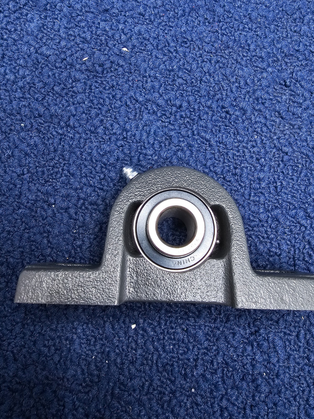 IPTCI NAP 202-10: 5/8″ Eccentric Locking, Pillow Block Bearing