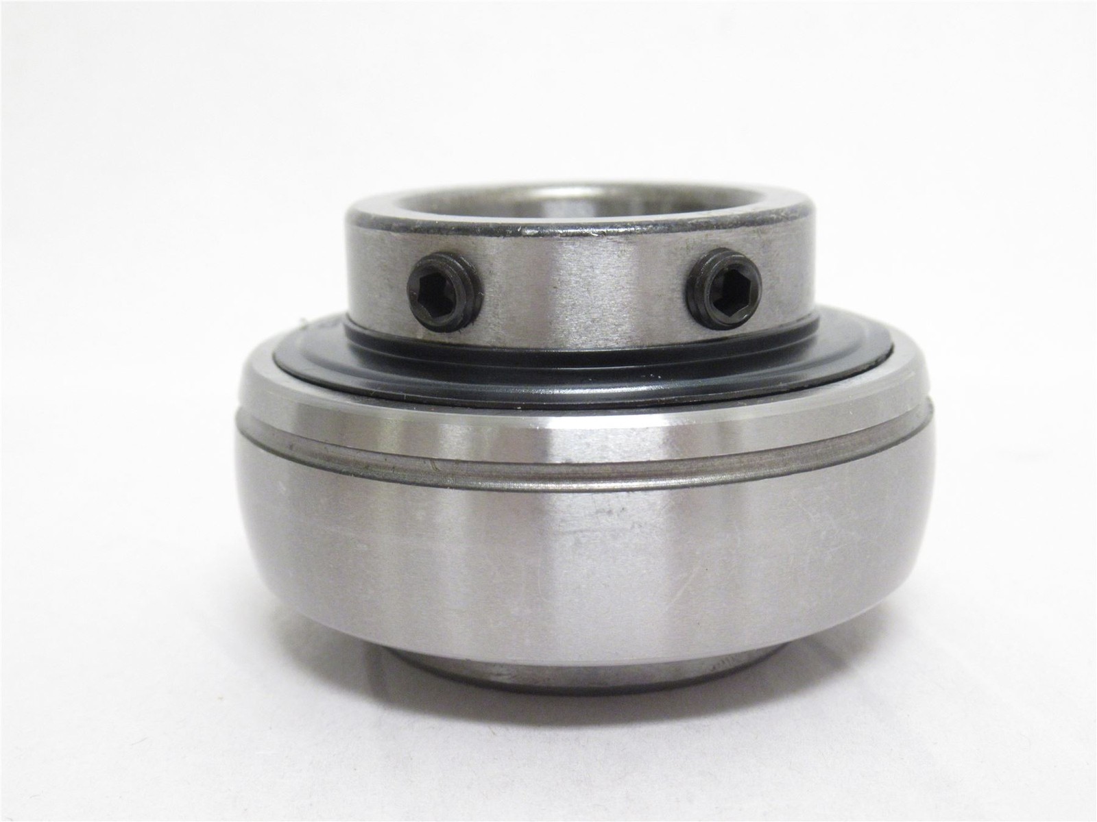238621 New-No Box; IPTCI UC206-19 Insert Ball Bearing; 1-3/16″ID x 62mmOD