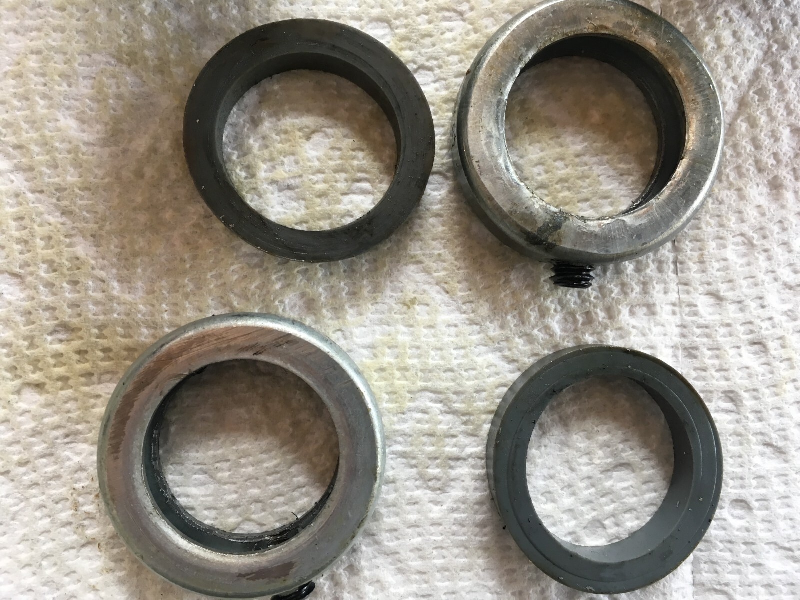1 pair Dayton Sleeve Bearing 1″ 2A758 NOS