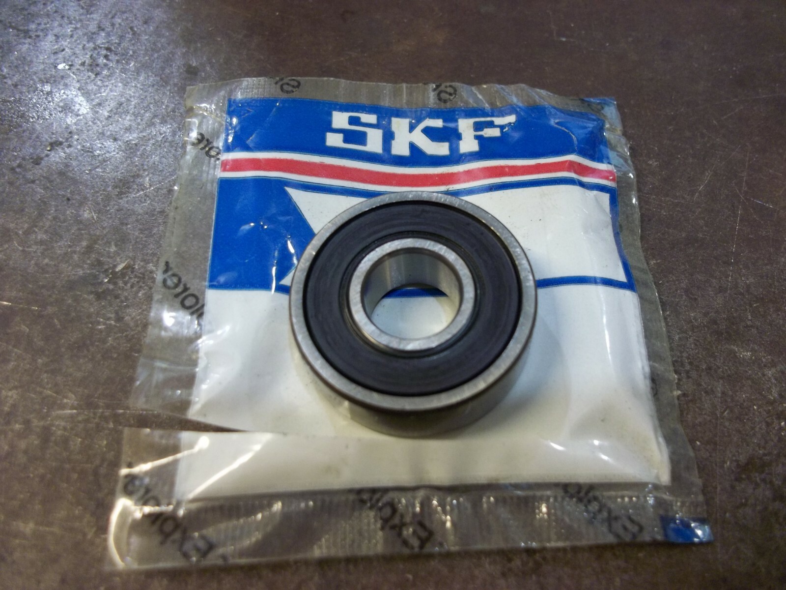 SKF 6000-2RSH/C3GJN BALL BEARING (BIN128)
