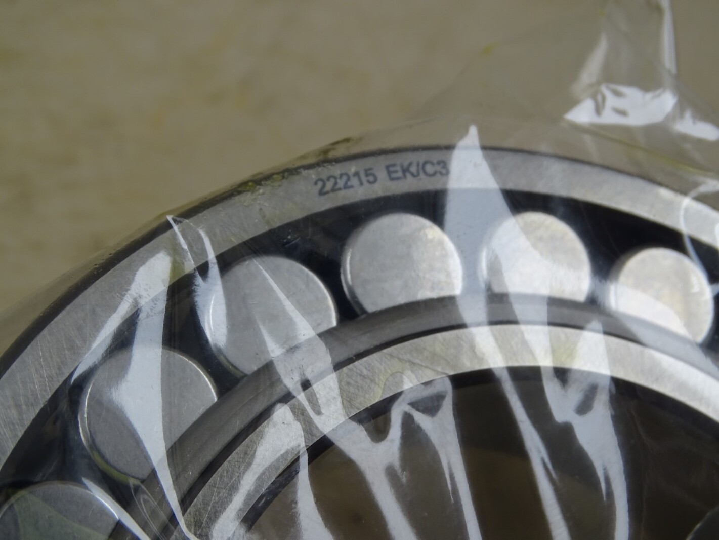 SKF Explorer Spherical Roller Bearing , 22215 EK/C3