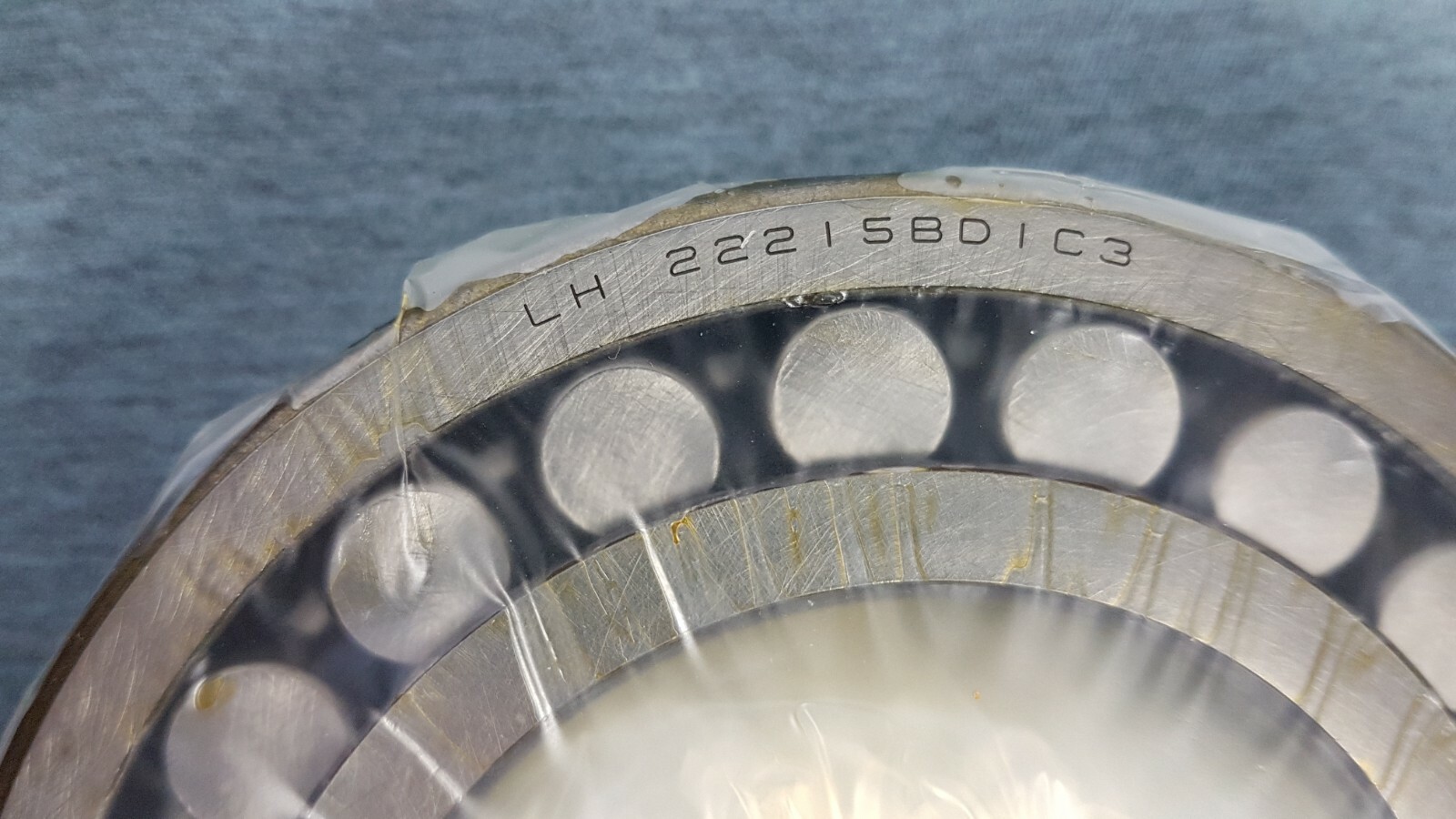 NTN LH-22215BKD1C3 Spherical Roller Bearing – Unused
