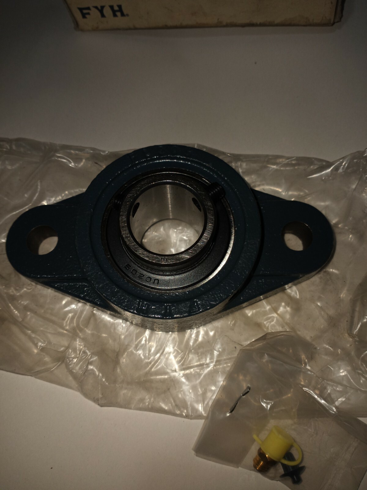 NEW GENUINE FYH UCFL205-16EG5 BEARING UNIT