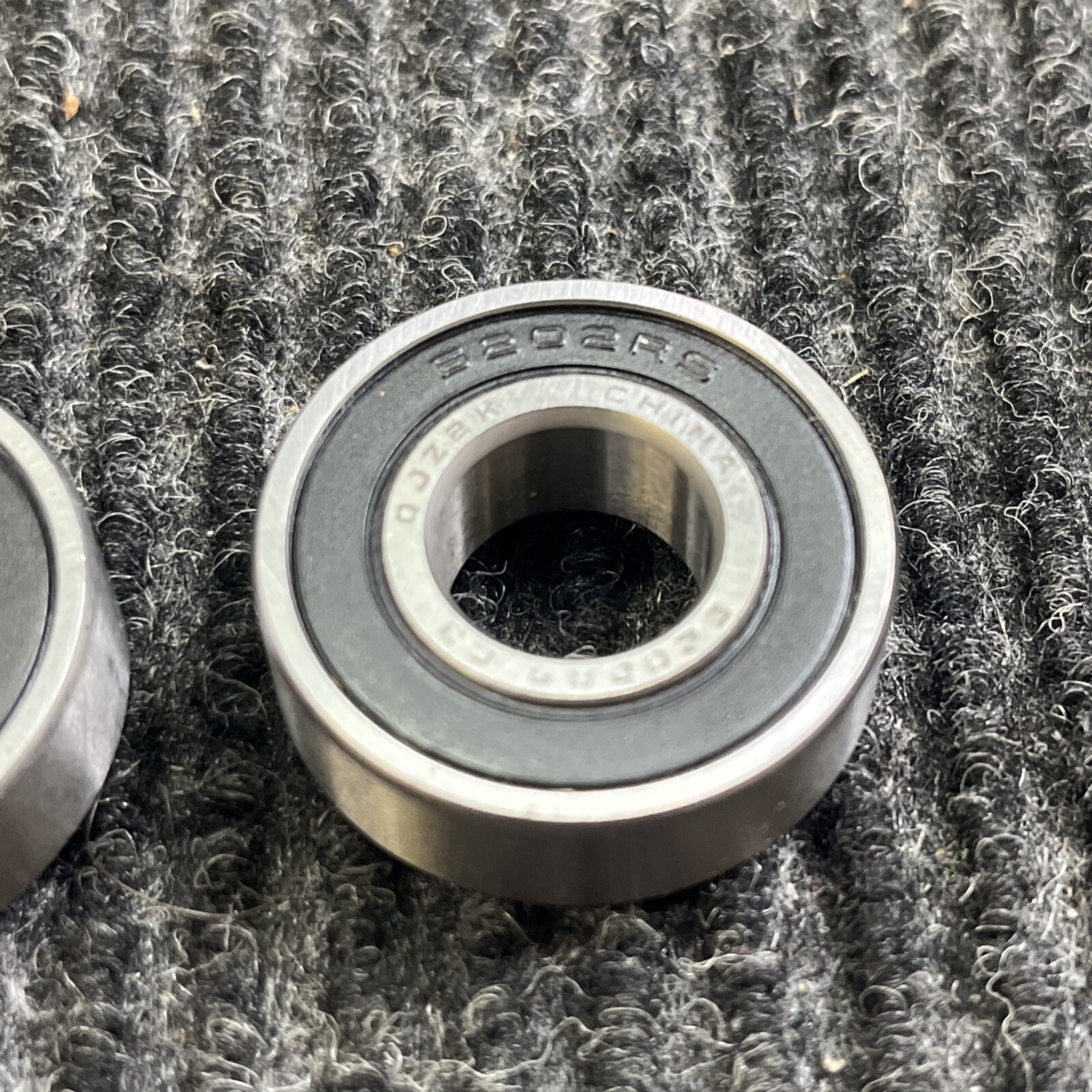 🔥🔥🔥6202RS Rubber Seal Ball Bearing (x2) 15x35x11 Free Shipping