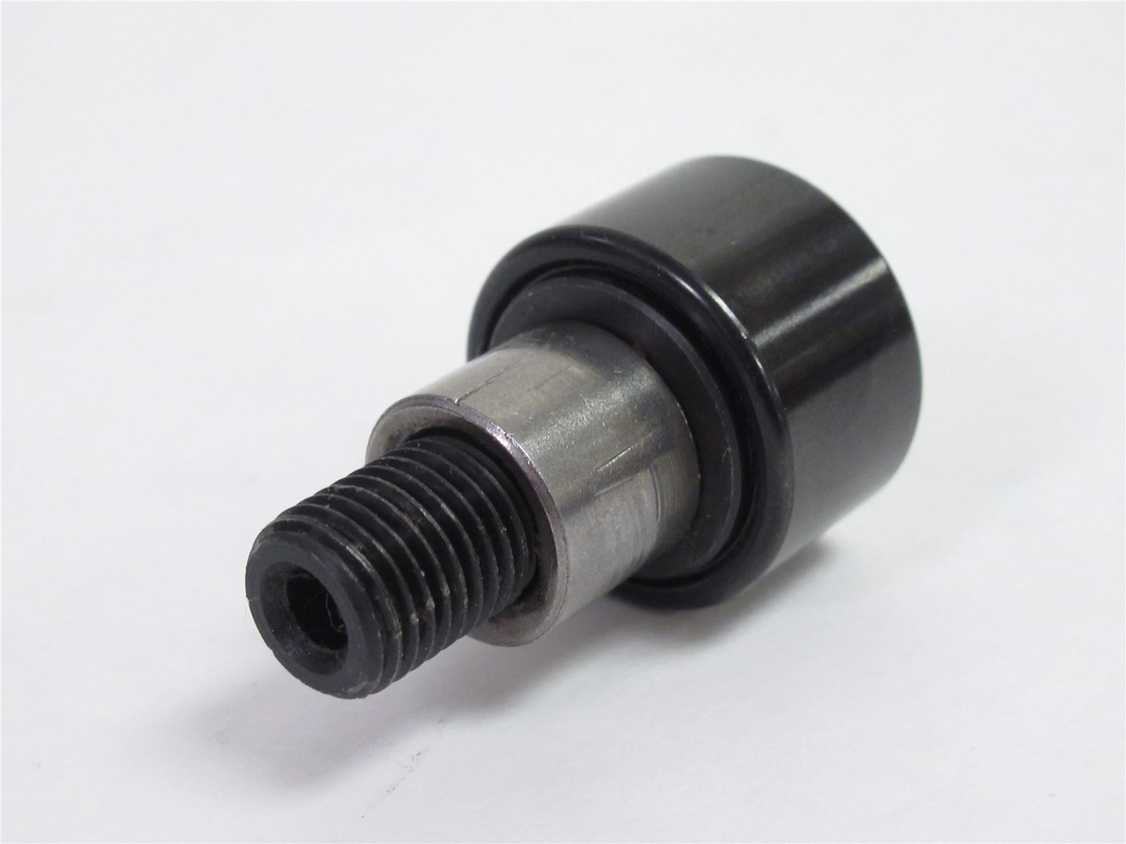 232743 Old-Stock; McGill CFE-1-SB Flat Cam Follower; Roller: 1″OD x 5/8″ Wide