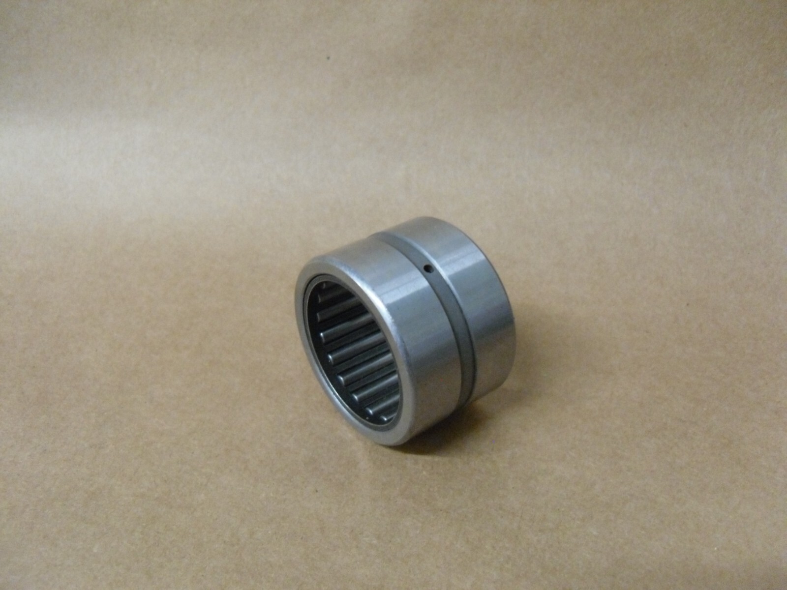 090-00160 NEEDLE ROLLER BEARING 1-7/8″ OD, 1-1/4″W