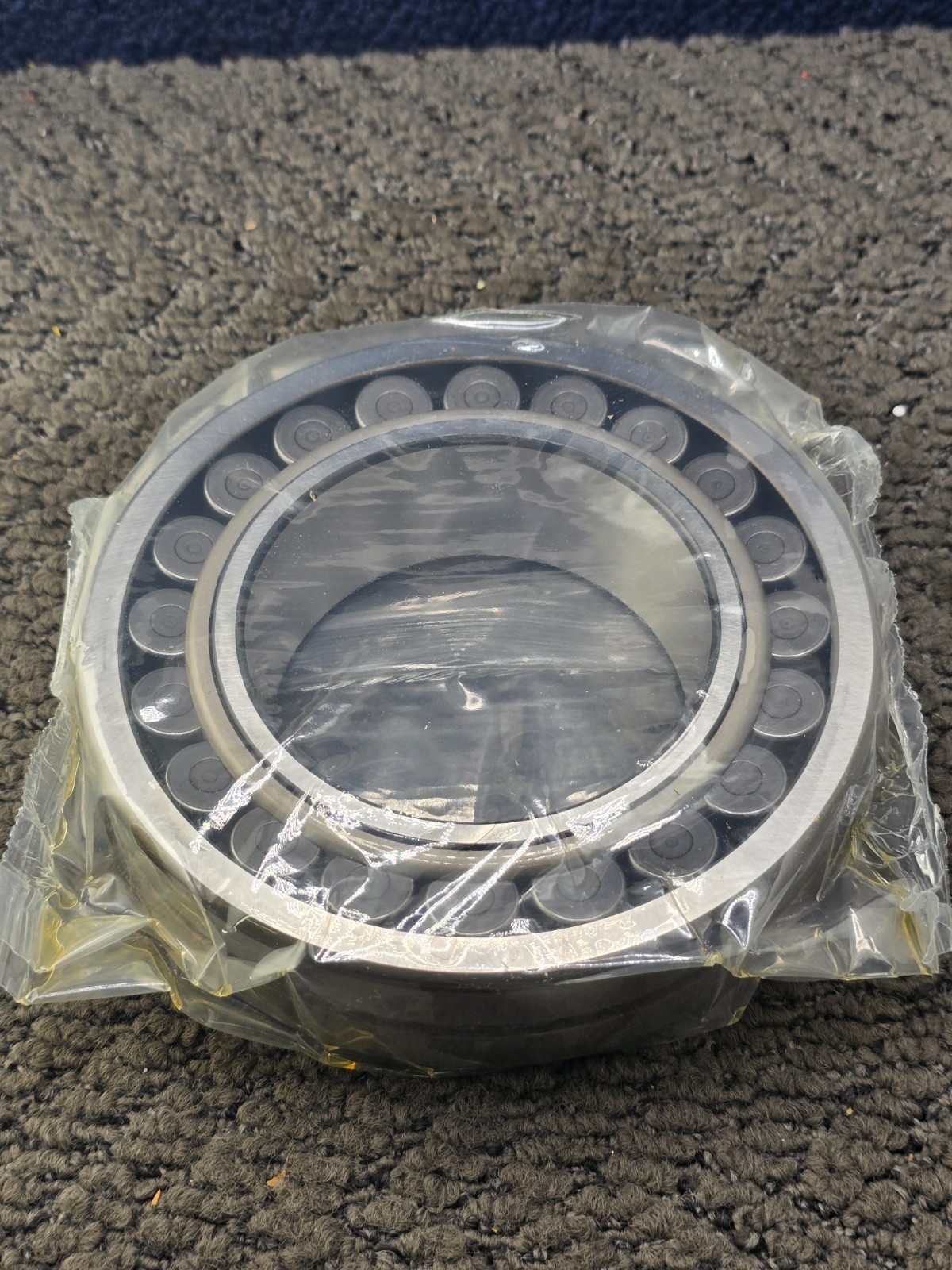 SKF 22218 EK/C3: 90mm X 160mm X 40mm Spherical Roller Bearing 1:12 Taper Bore
