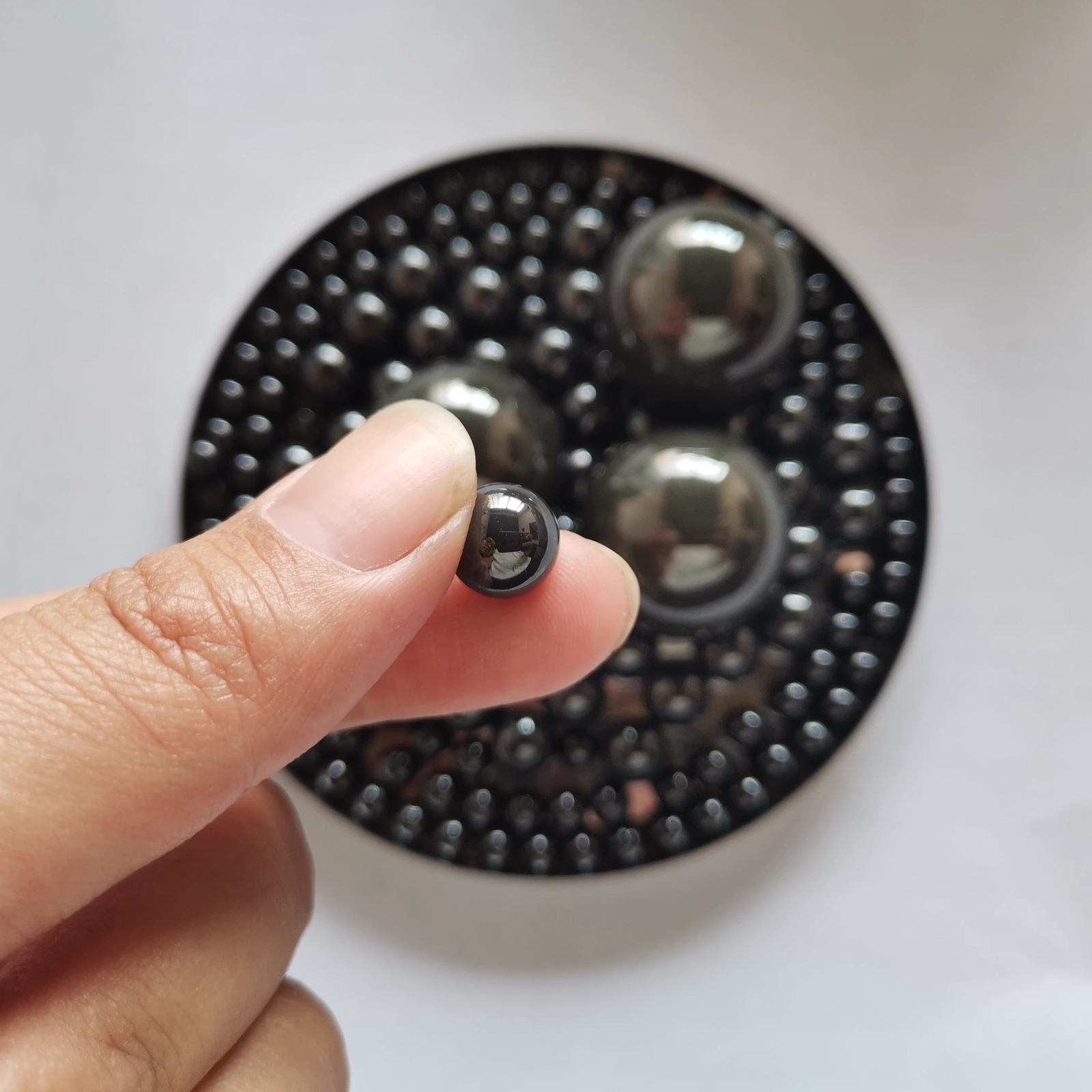 0.8mm – 25.4mm Ceramic Bearing Balls Si3N4 Silicon Nitride Ball G5 Precision