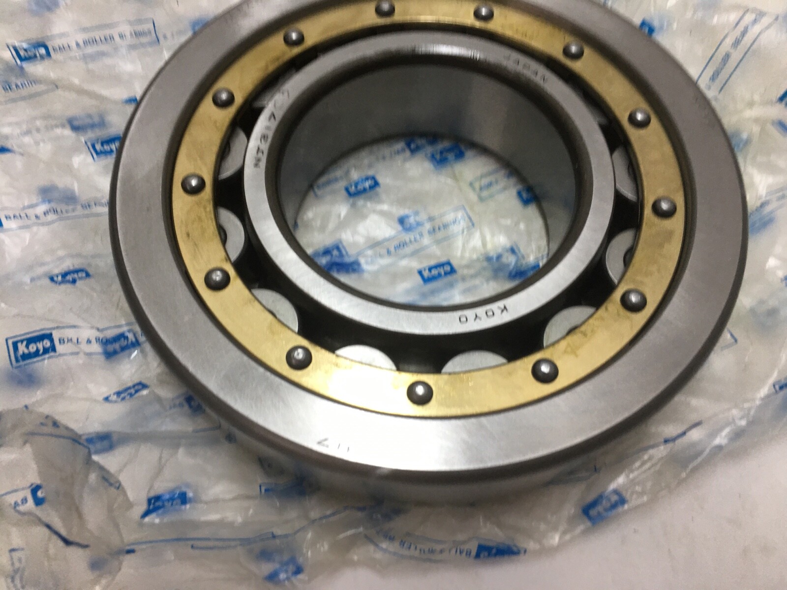 KOYO NJ317C3 Cylindrical Roller Bearing 85x180x41 mm NJ 317 C3 FY NJ317 E EM ECM