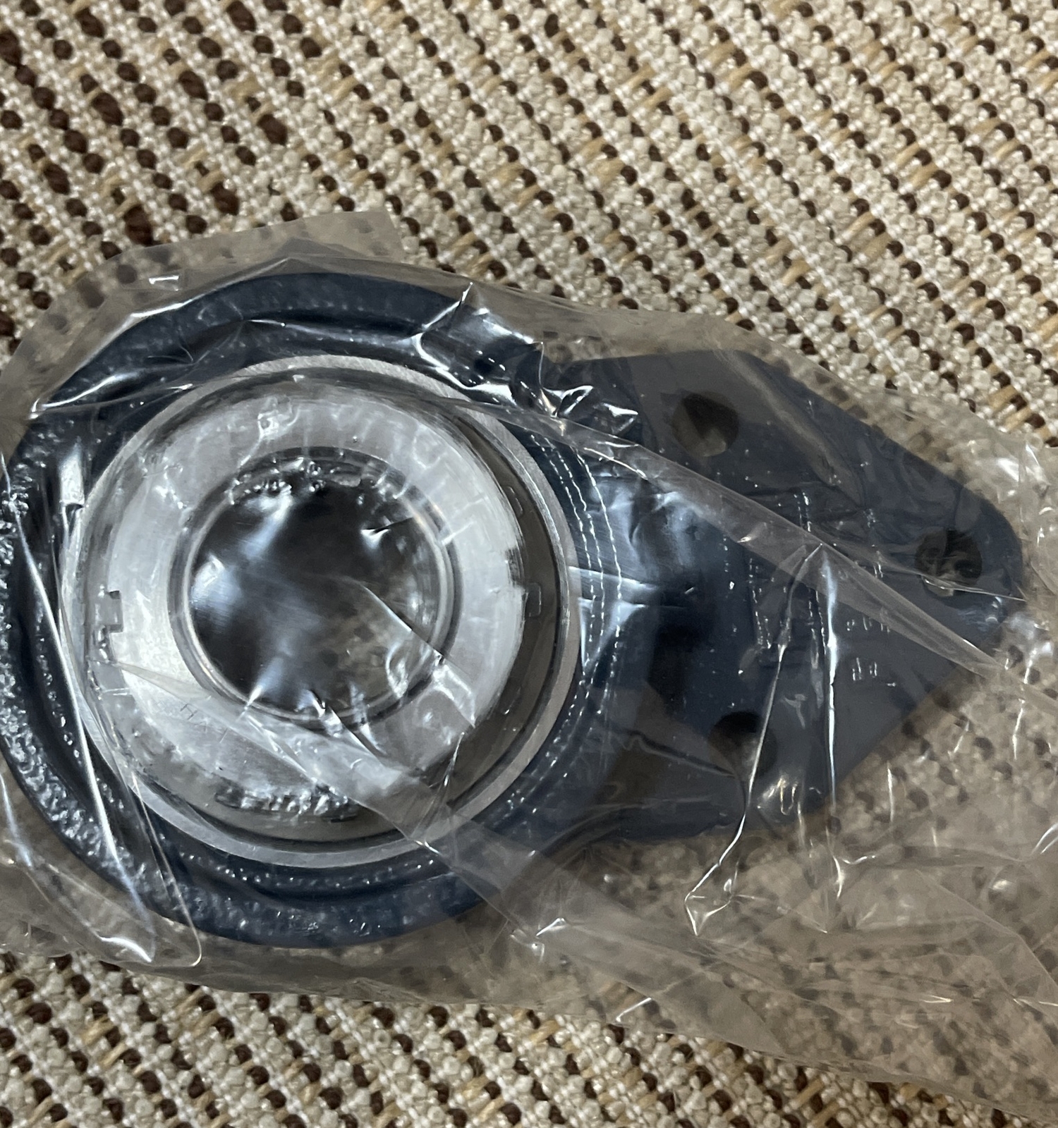 FYH Bearing Unit Flanged 3-bolt 1-3/16IN Bore, Metal Plugged UKFB207E4/H307A