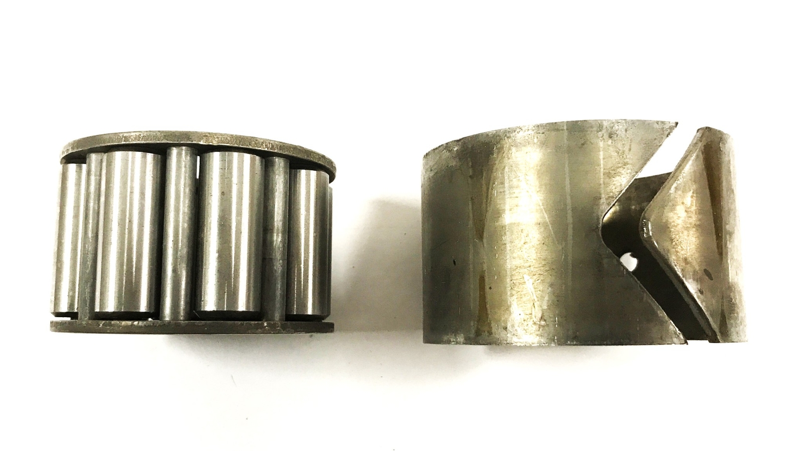 ​Euclid Needle Roller Bearing and Split Race Assembly 456557-1 NOS