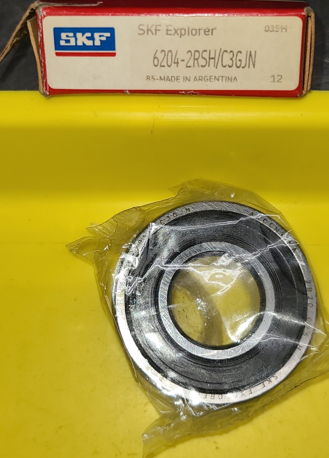 SKF 6204-2RSH Radial Ball Bearing 20 mm ID, 47 mm OD, 14 mm Width