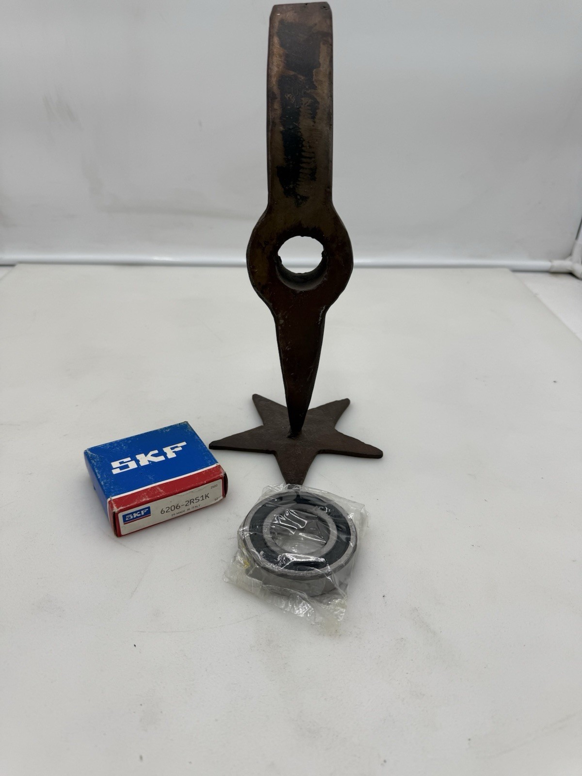 6206-2RS1K SKF Radial/Deep Groove Ball Bearing Tapered 1:12 Bore NEW OEM