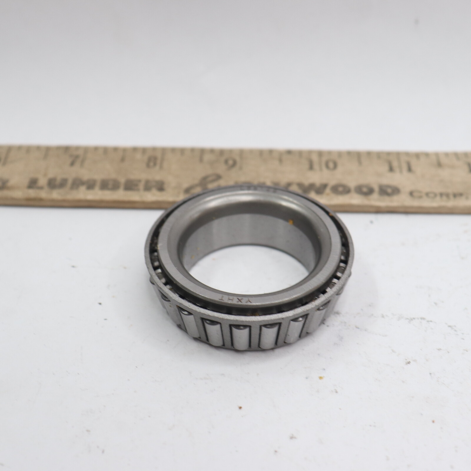 Tapered Roller Bearing Single Cone 1.3775″ Bore x 0.66″ Width L68149