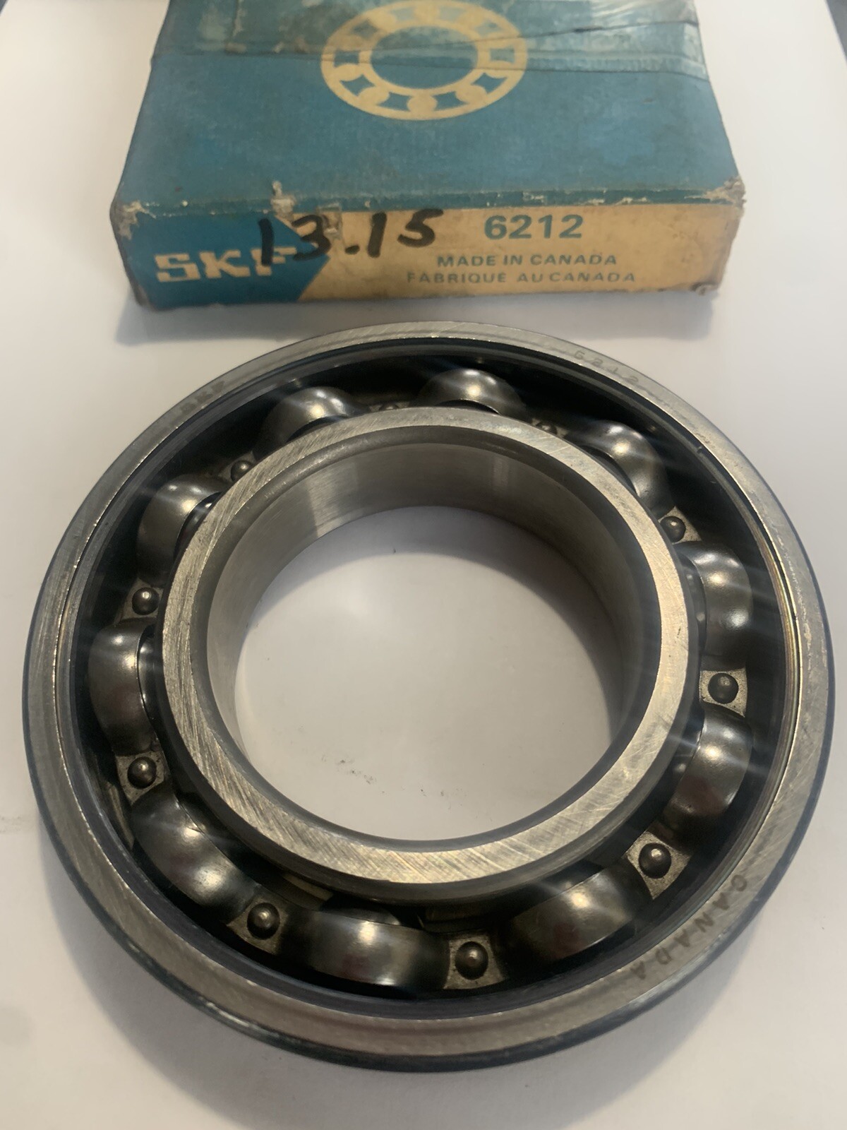 SKF 6212 Ball Bearing Radial Deep Groove 6212 60 ID x 110 OD x 22mm