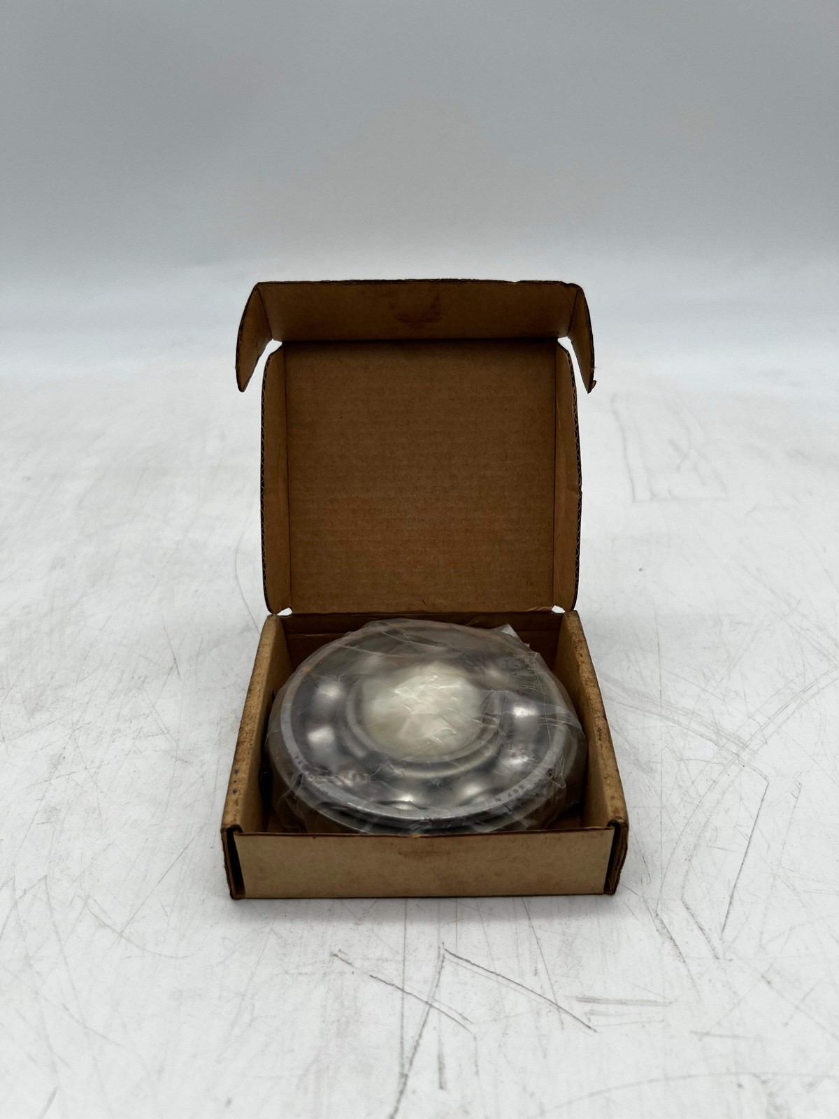 SKF 307-NR Single Row Ball Bearing, 3.15″O.D x 1.378″I.D x 0.827″W (Open Box)