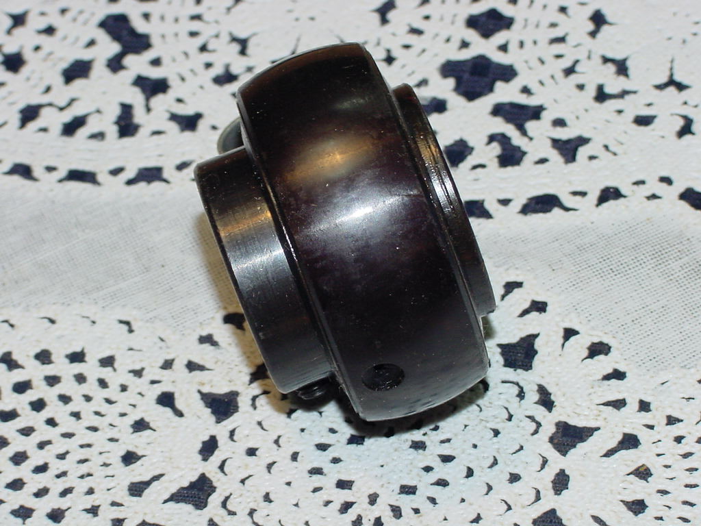 SealMaster 2-12, Insert Bearing, 1 1/8 Inch 1.1250 in ID, 2.4409 in OD, 700018