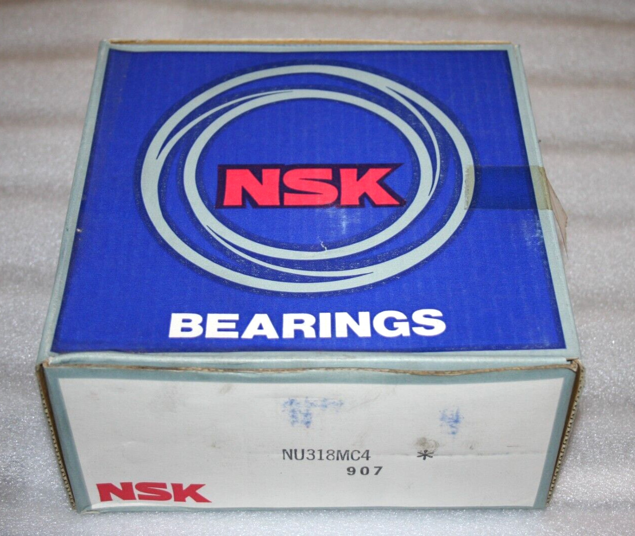 NSK NU318MC4 Cylindrical Roller Bearing 90x190x43 mm NU 318 M C4 * NEW *