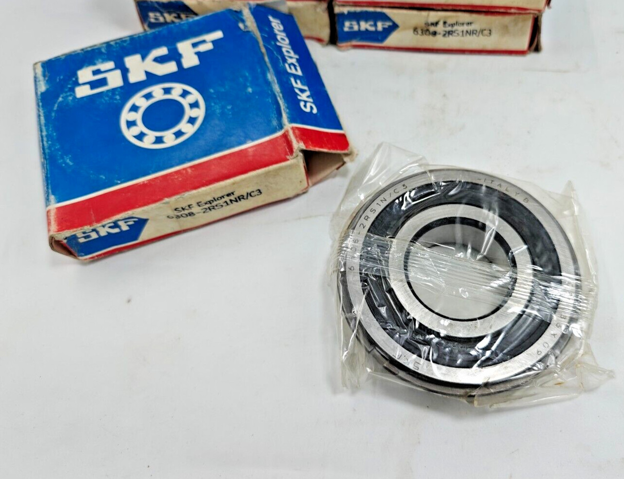 SKF 6308 2RS1 NR C3 BALL BEARING, RUBBER SEALED + SNSAP RING 40x90x23mm