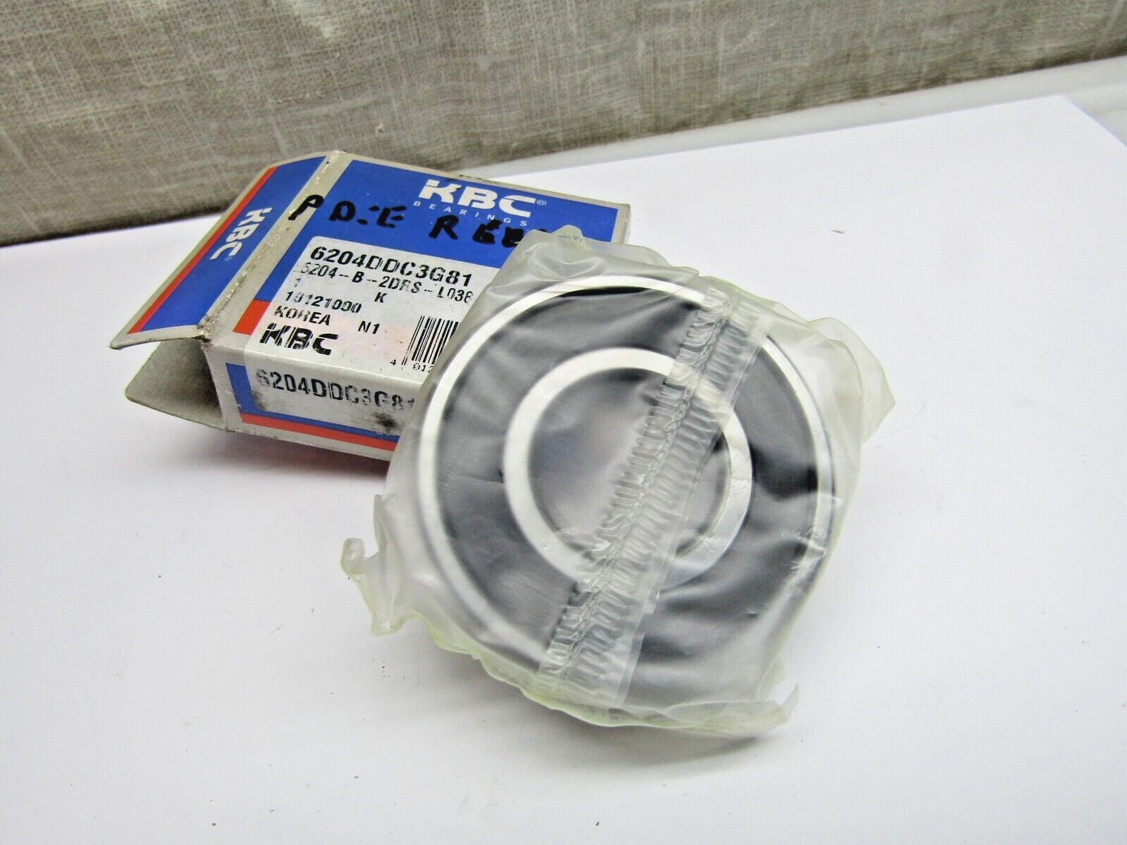 KBC 6204-DD-C3 6204-2RS 20mm X 47mm X 14mm Sealed Bearing