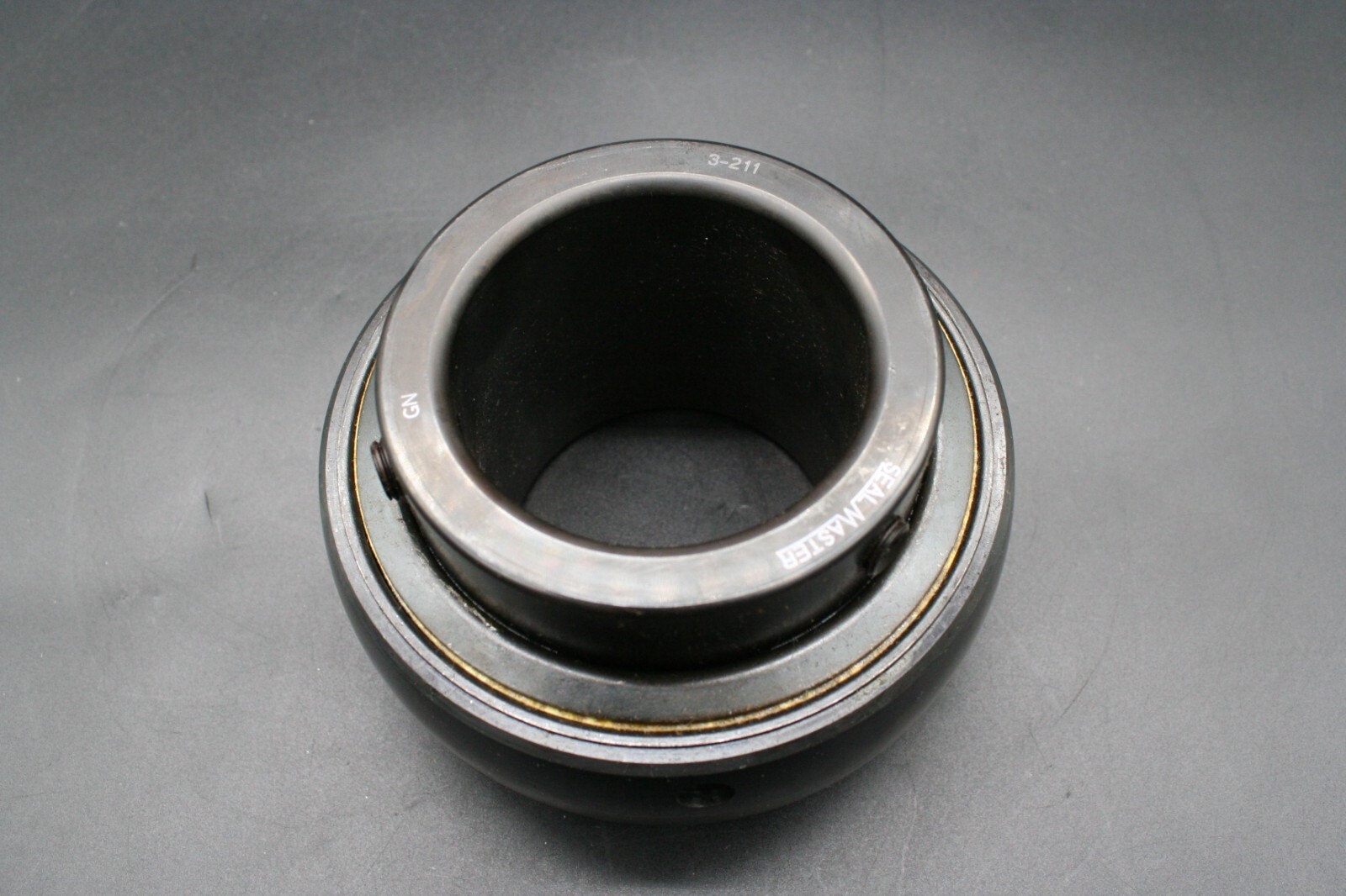 One (1) SealMaster 3-211 Ball Insert Bearing Bore Diameter 2 11/16″ USA NEW