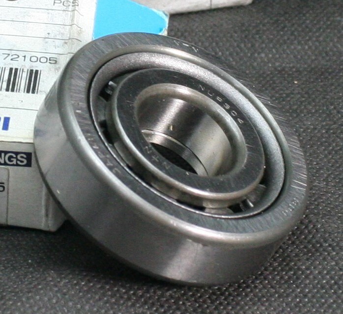 One (1) NTN NUP304 Cylindrical Roller Bearing 20MM Bore Japan