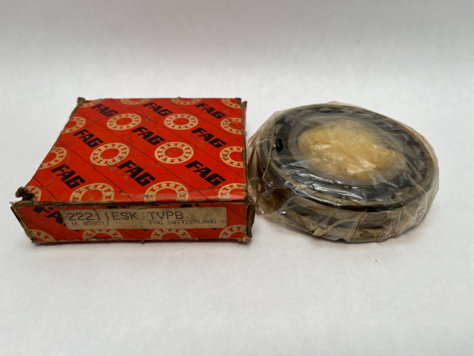 FAG 22211EK.TVPB Spherical Bearing 55x100x25 mm 22211-E-K-TVPB-W33 22211E