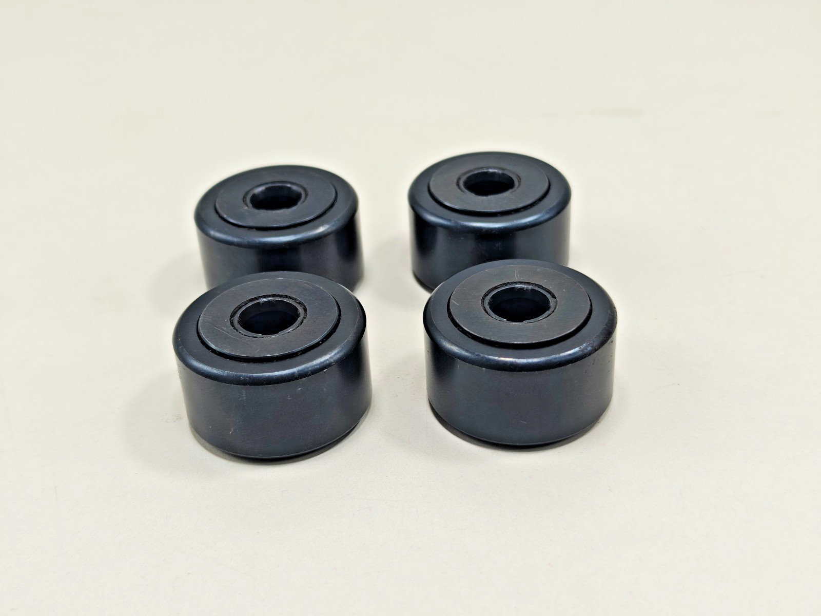 (4Pcs) CRY22V IKO Cam Follower Yoke Type Full Complement Track Roller CRY-22-V